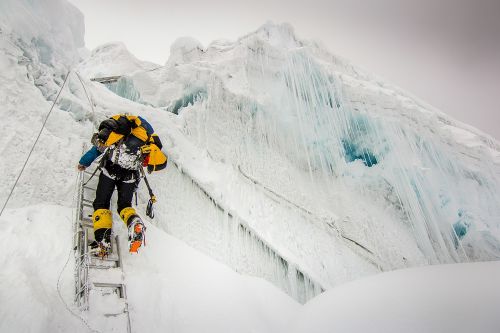 V ledopdu na Manaslu,  foto: Tom Haniinec