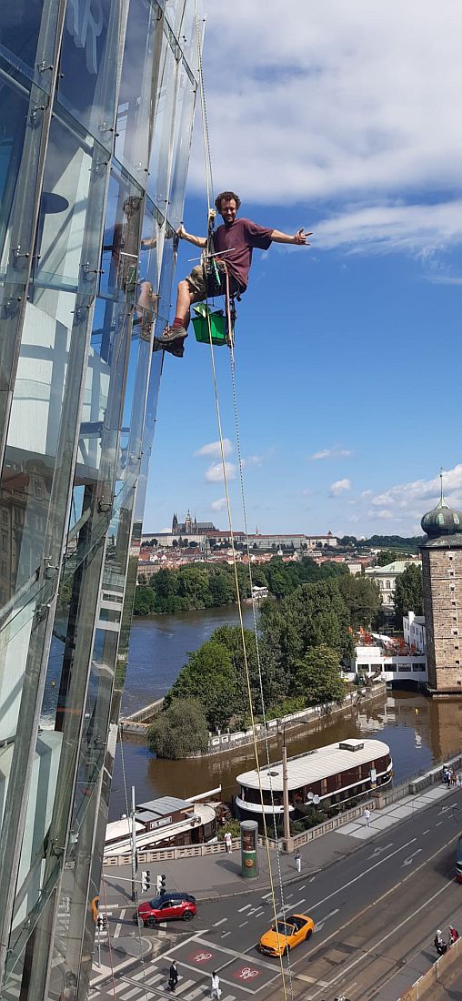 Kliknutm zavete okno.